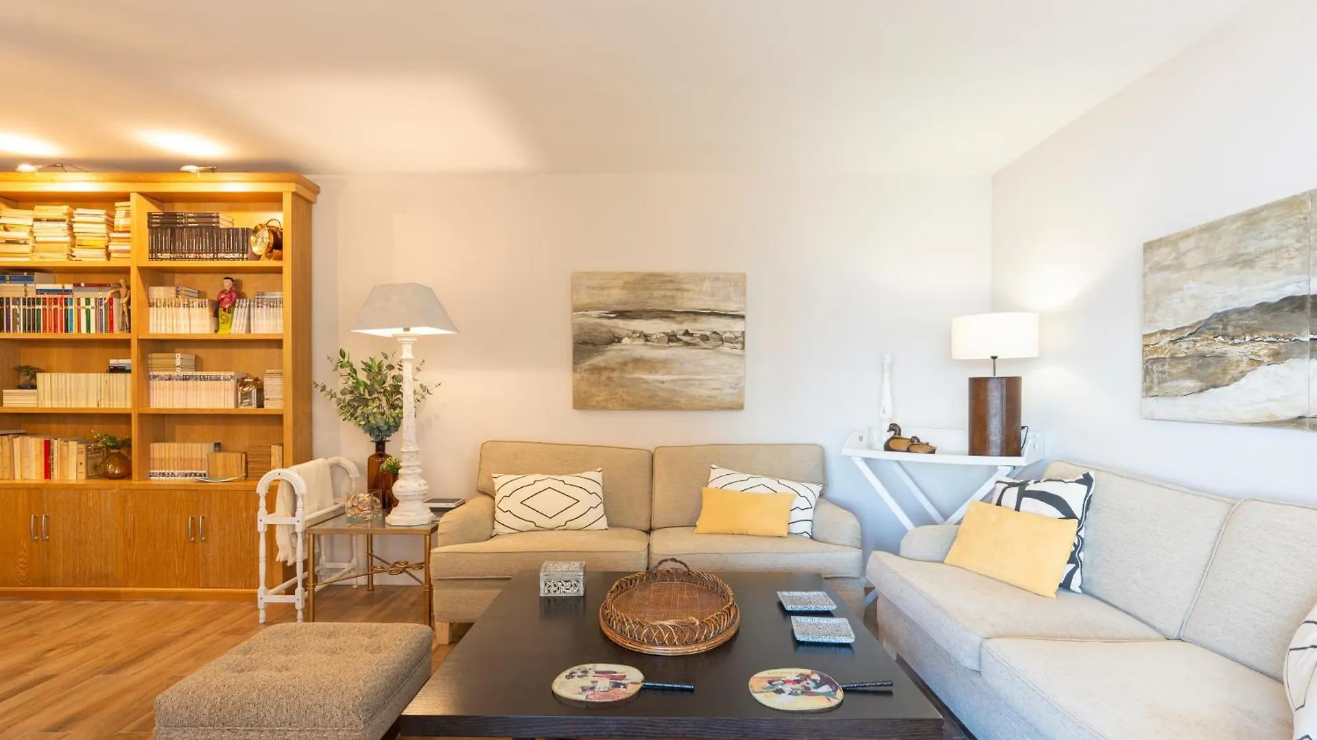 Malagueta Beach IV By Ele Apartments 马拉加